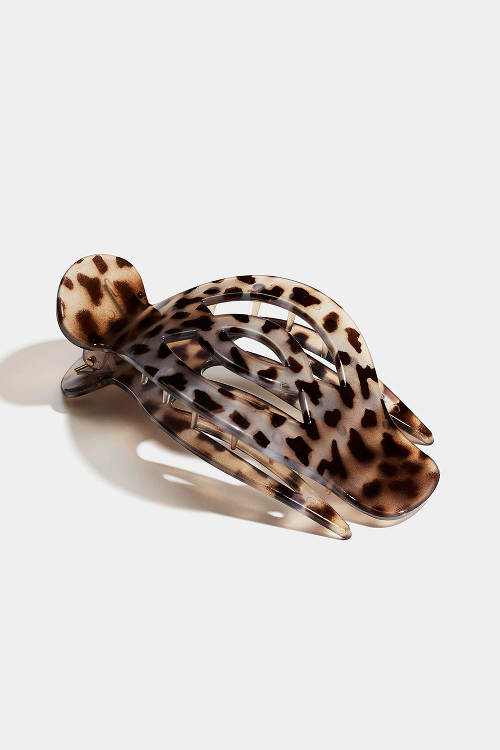 Litteä leopardikuvioinen hiusklipsi