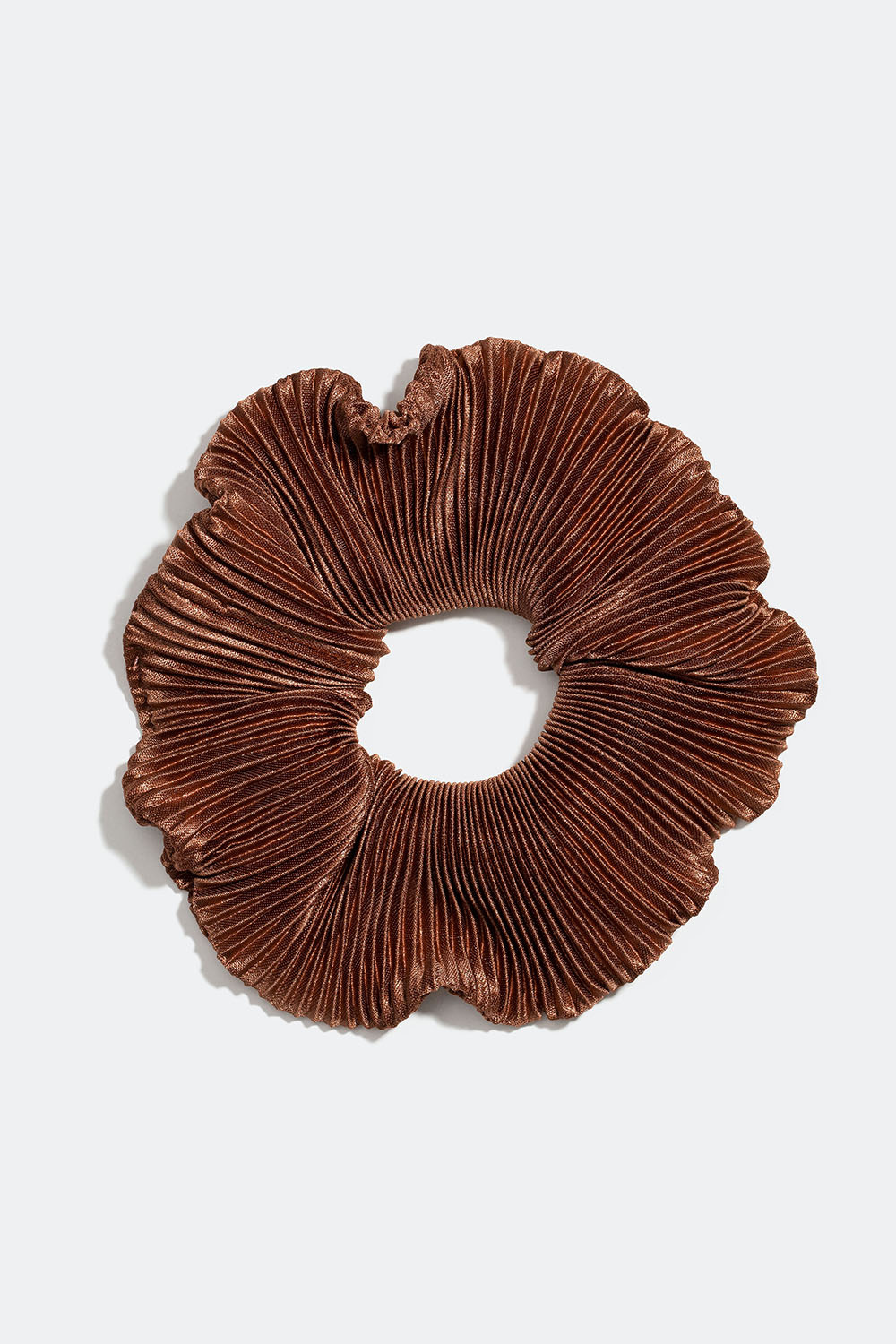 Ruskea hiusdonitsi pliseerattua keinosilkkiä