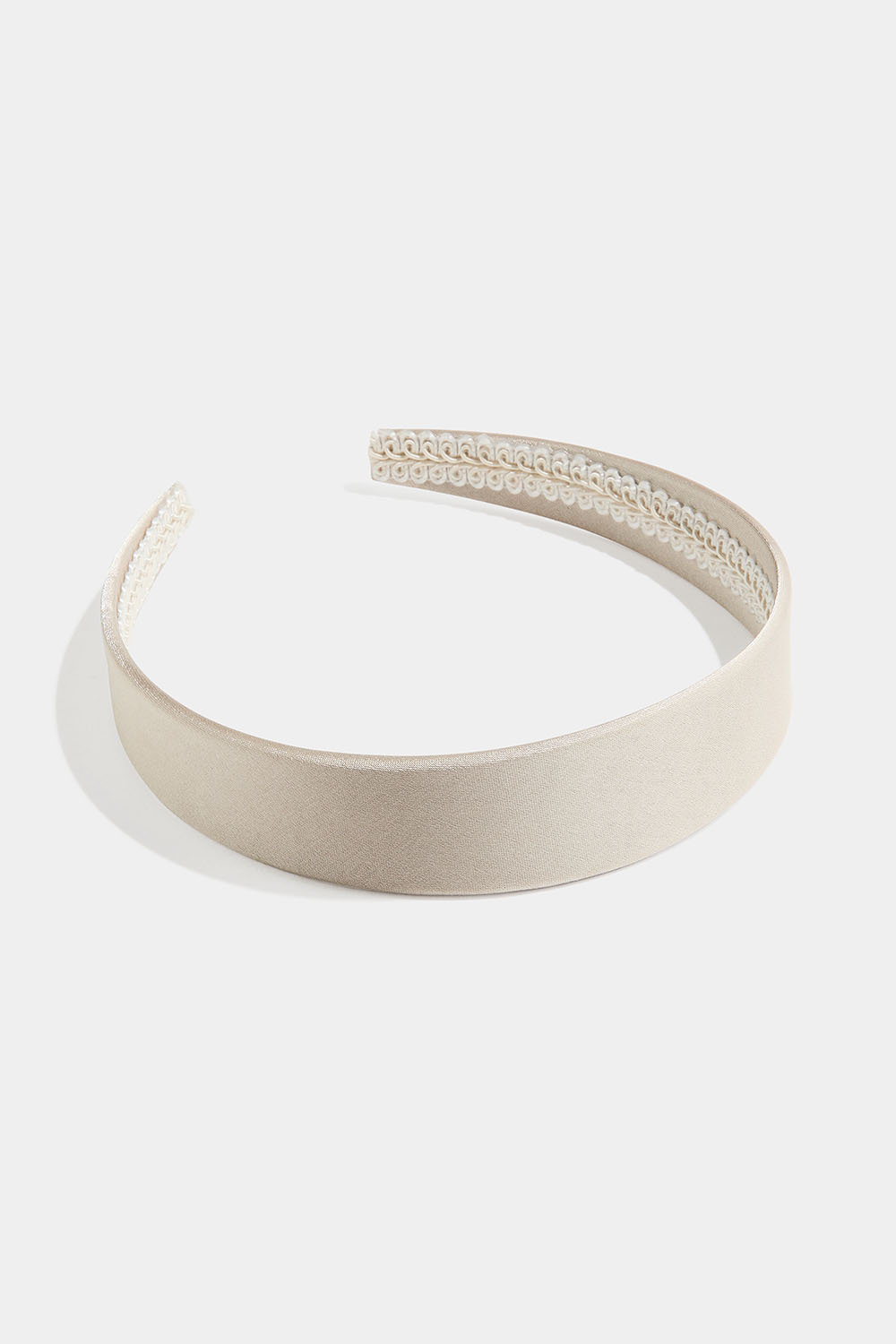 Klassinen beige hiuspanta