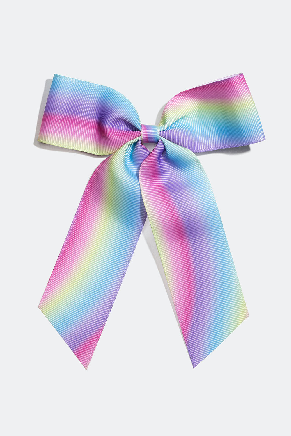 Rusetilla koristellut hiussoljet eri väreissä.