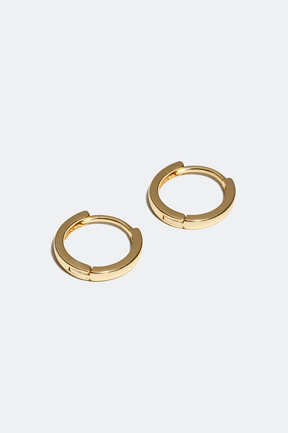 Pienet litteät korvarenkaat, 18 karaatin kultaus, 1 cm