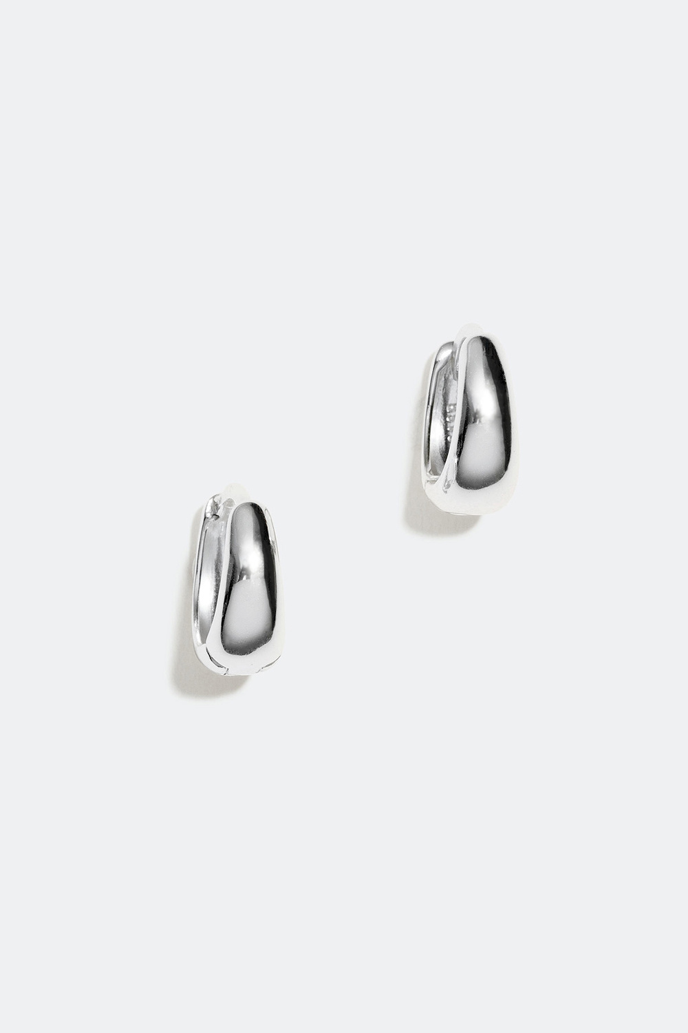 Minikorvarenkaat aitoa hopeaa