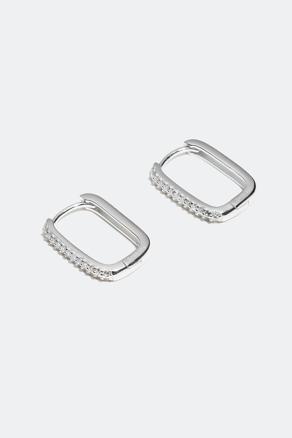 Suorakulmaiset korvarenkaat aitoa hopeaa, joissa Cubic Zirconia -kivet