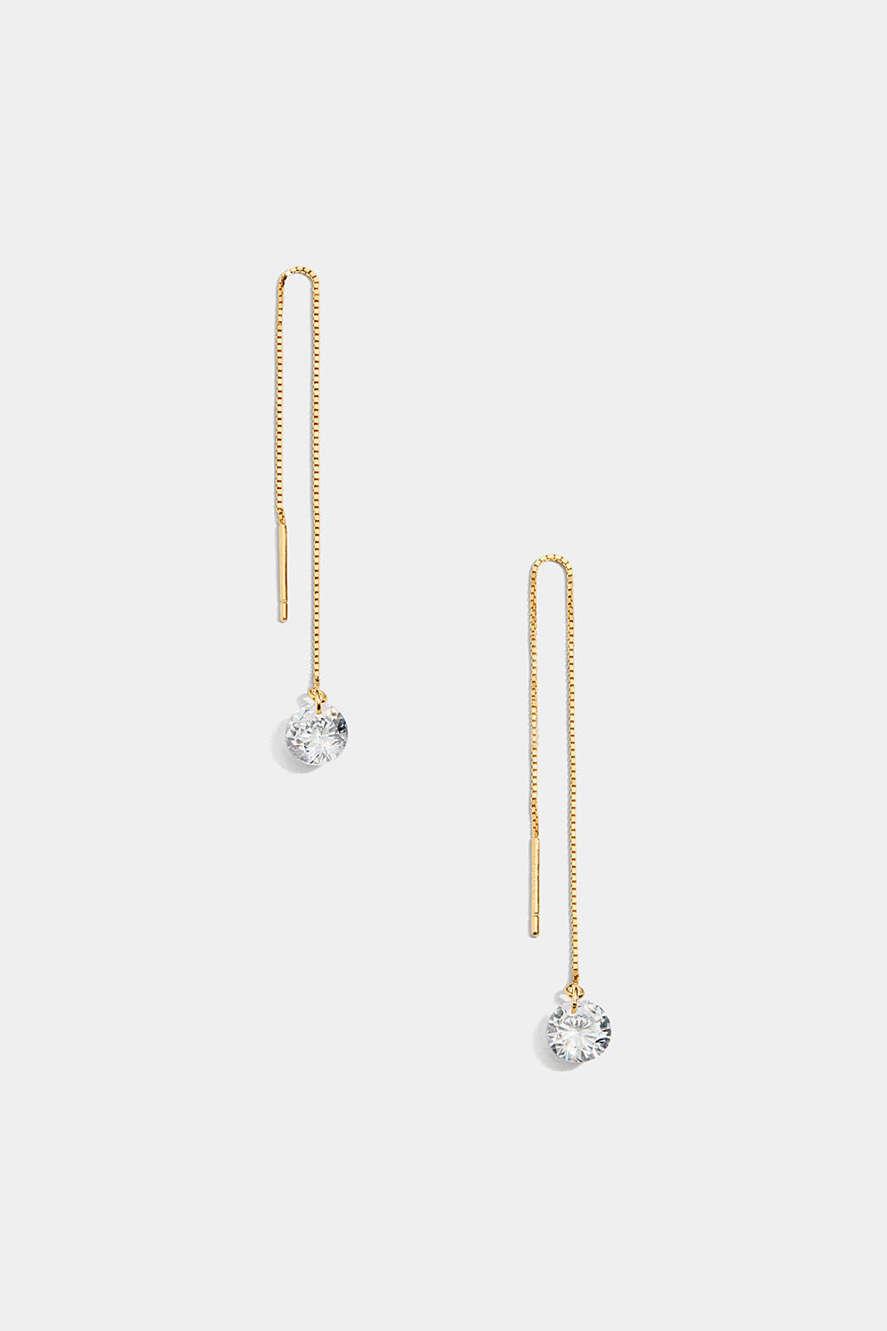 Kullatusta hopeasta valmistetut ketjukorvakorut, joissa Cubic zirconia -kiviä