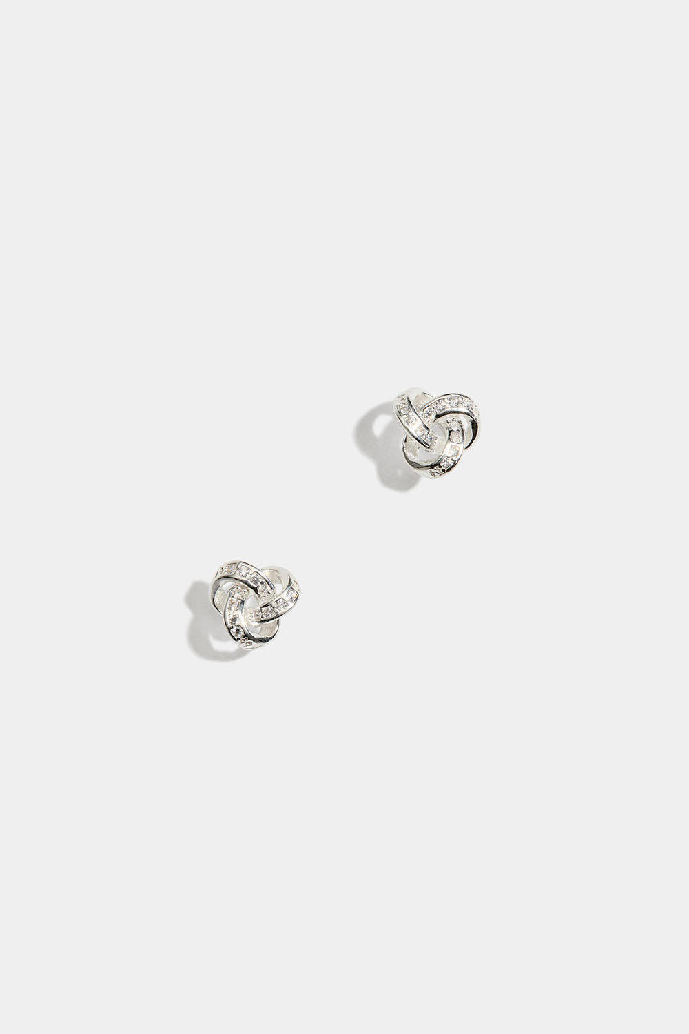 Solmun muotoiset hopeanappikorvakorut, joissa Cubic zirkonia -kiviä