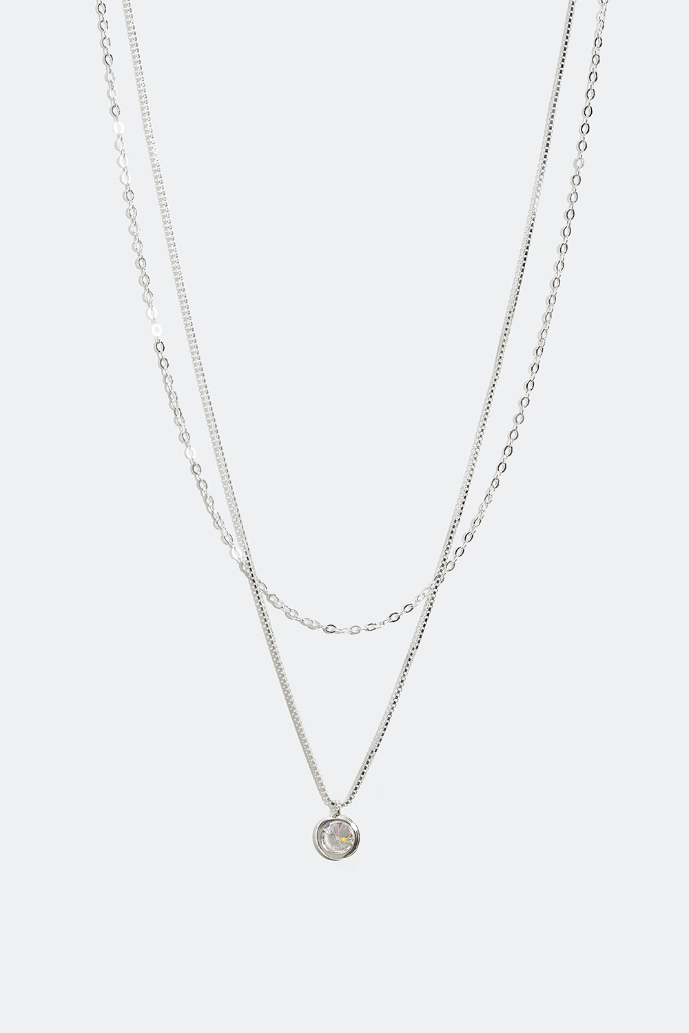 Aito hopeinen kaksinkertainen kaulakoru, jossa Cubic Zirconia