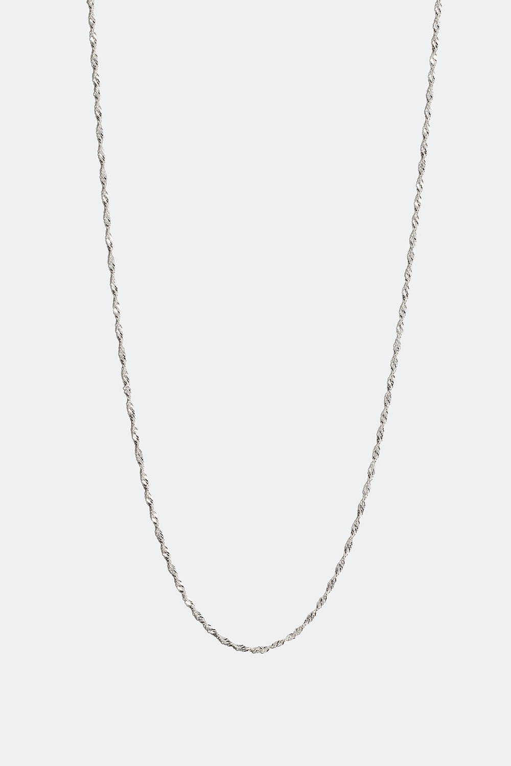 Aidosta hopeasta valmistettu kierretty kaulakoru