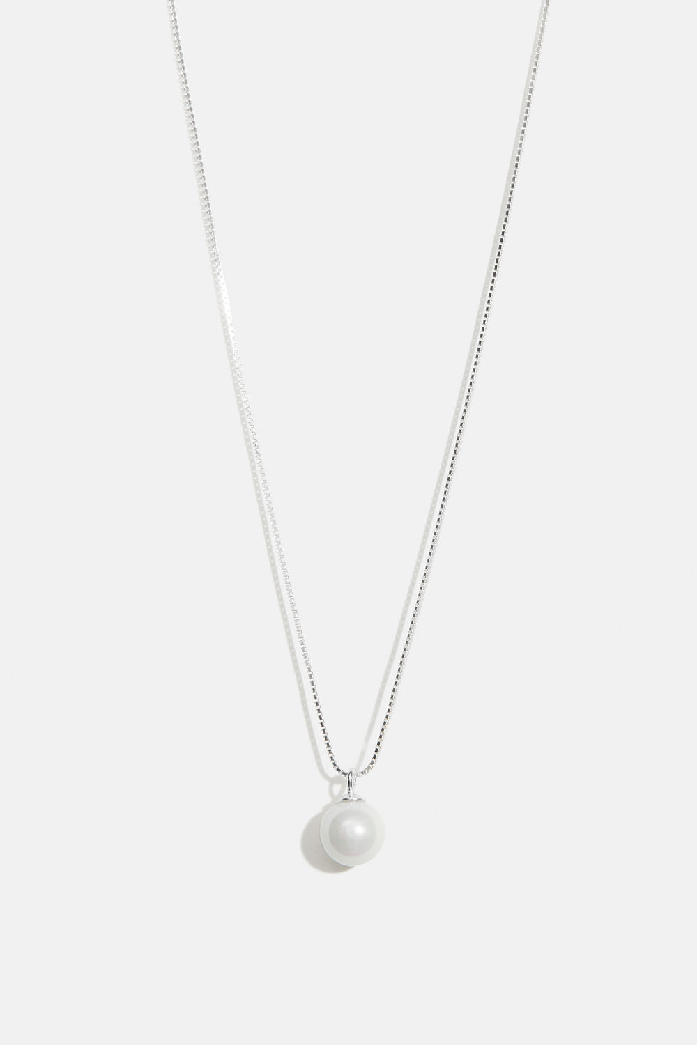 Aito hopeakaulakoru, jossa pyöreä helmi