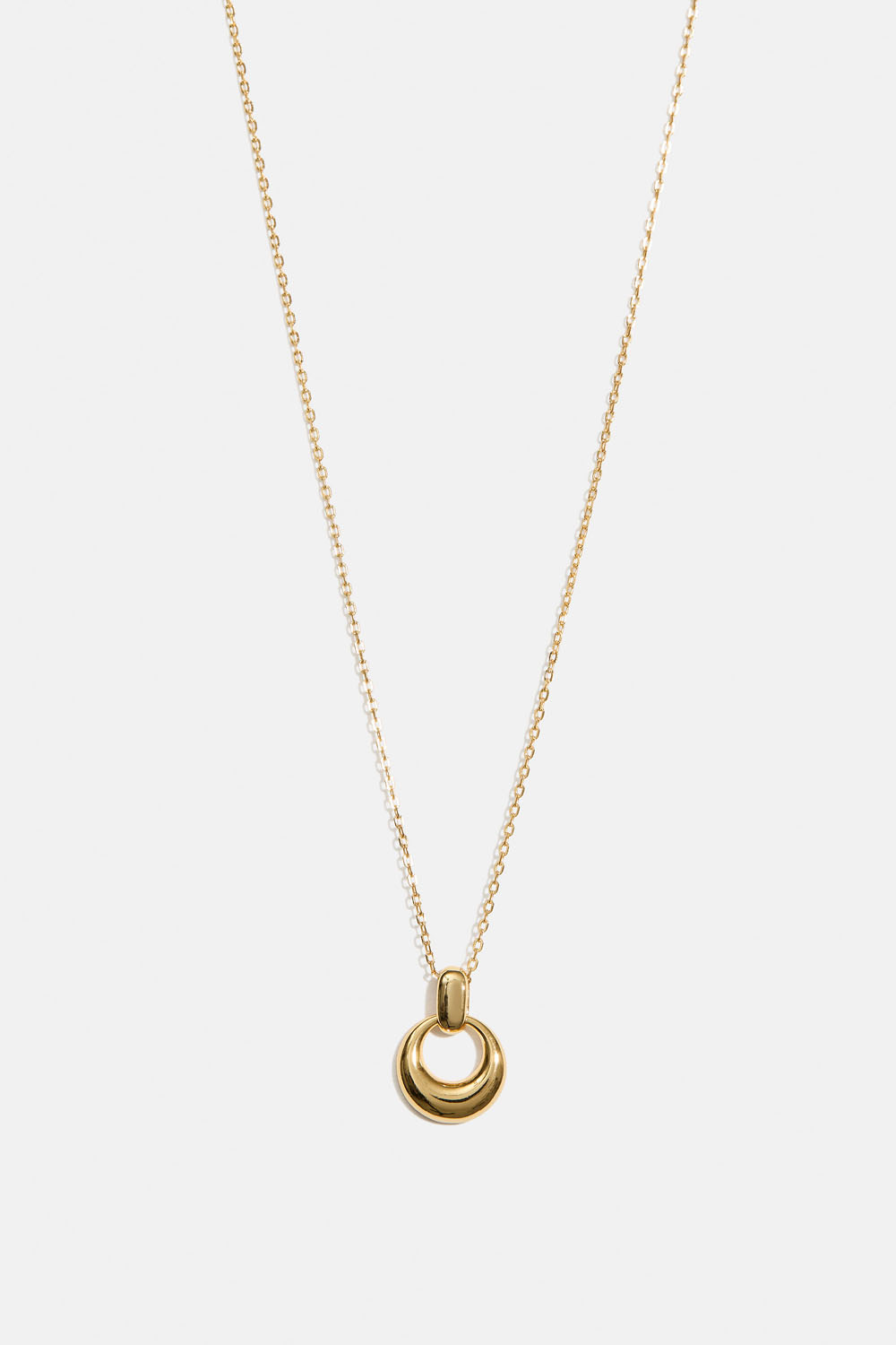 Aito 18k kullattu hopeakaulakoru, jossa pyöreä riipus